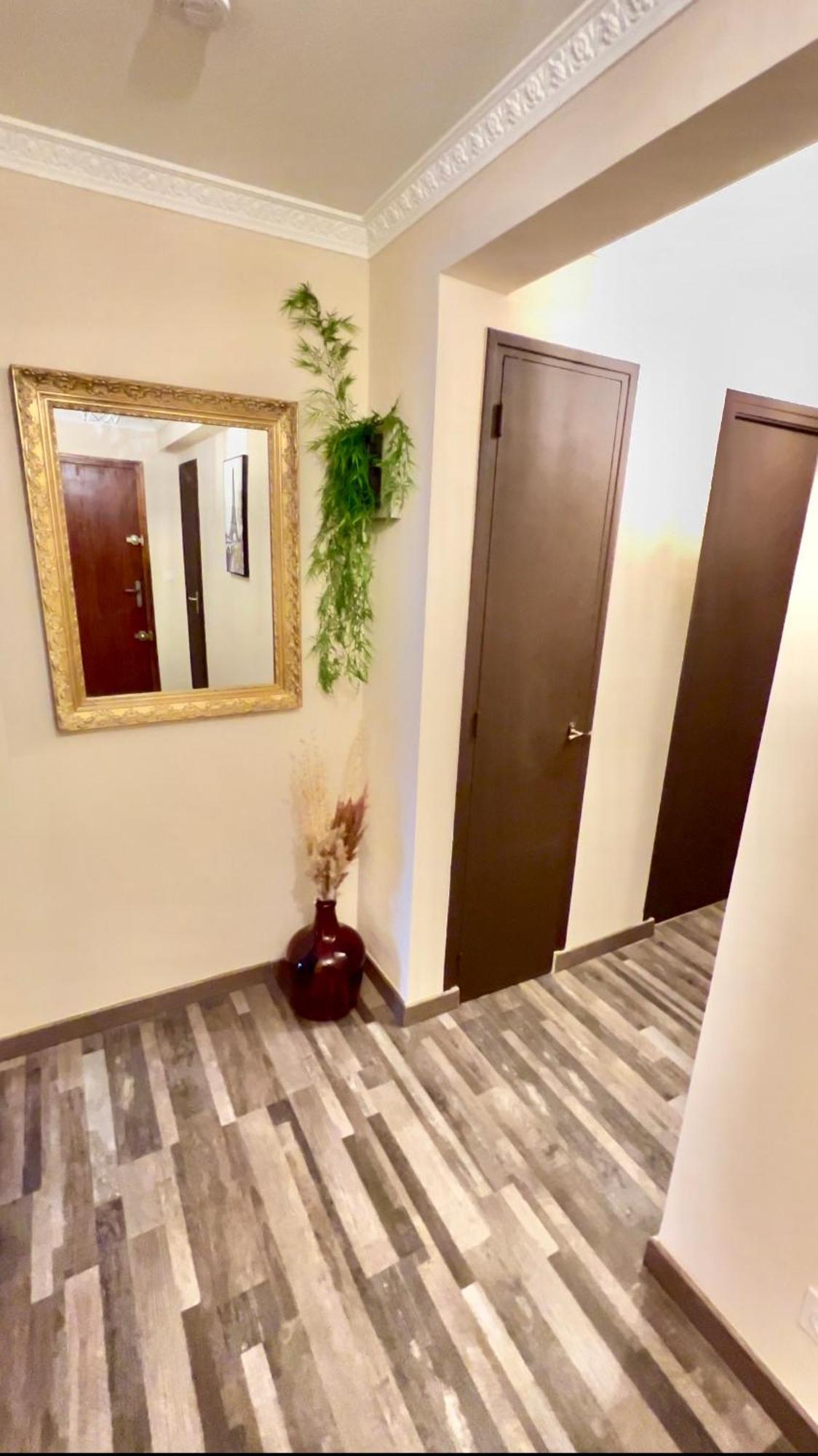 Pluton Apartment มงต์เปอลิเยร์ ภายนอก รูปภาพ